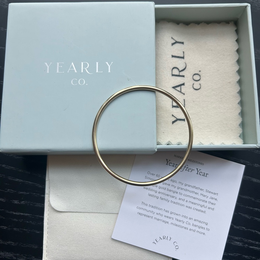 Yearly Co Triple Weight Solid 14k Yellow Gold Bangle 7.75”